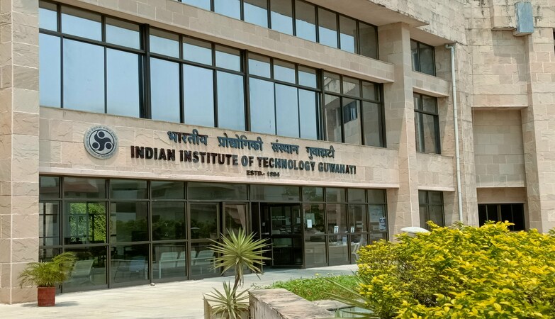 IIT Guwahati records increase in pre-placements offers for 2022-23